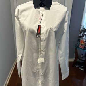 New with tags, J Ferrar shirt. Size Med, 15‎ - 15 1/2 (32-33) Slim.